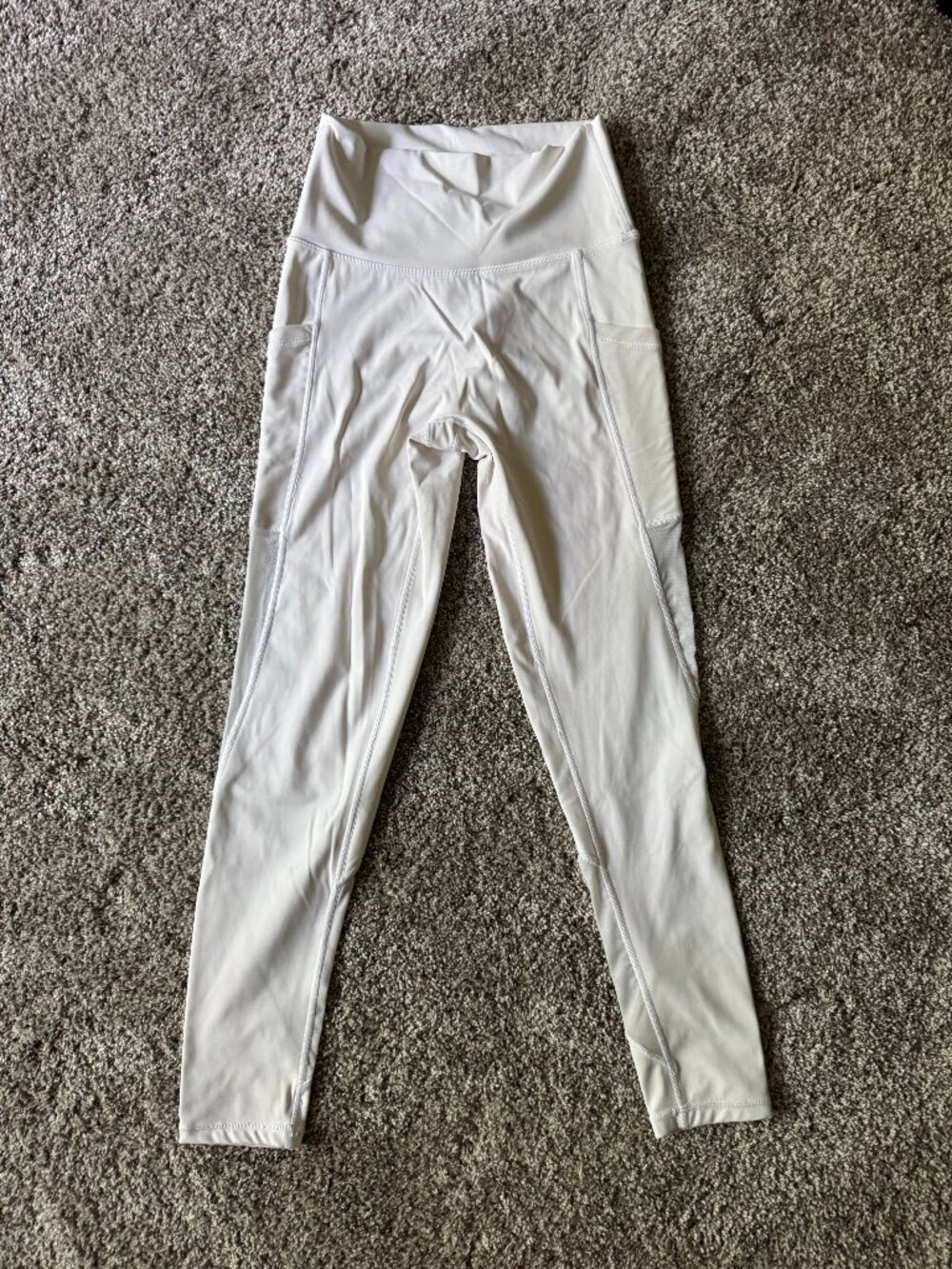 Women's Aerie Chill. Play. Move. White Leggings  Medium